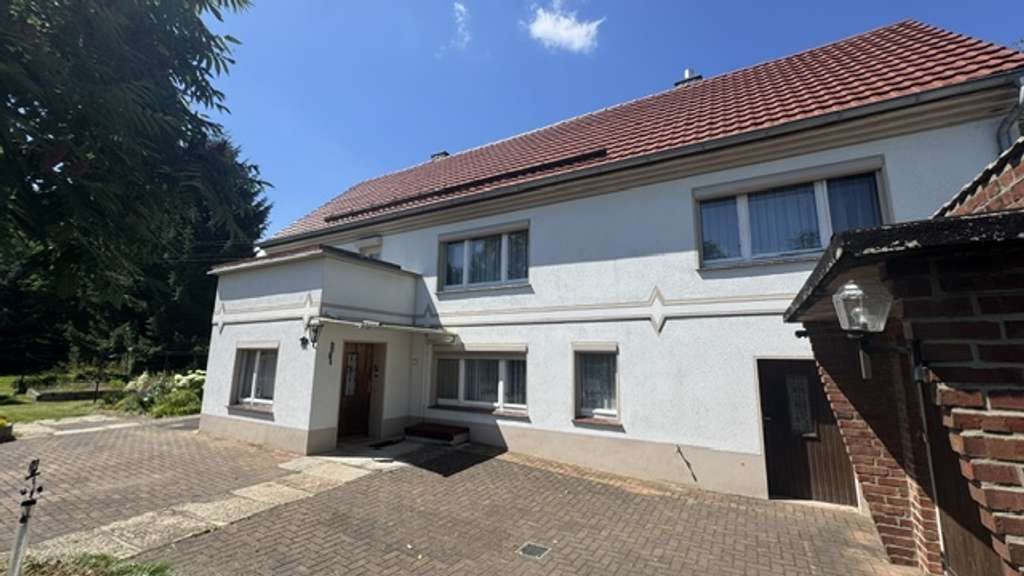 Immobilie in Markersdorf - Einfamilienhaus mit großem Grundstück in Holtendorf zum Ausbau - Bild 1