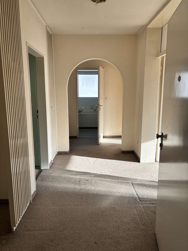 Immobilie in Ludwigsburg - Lichtdurchflutete 3-Zimmer ETW mit Balkon in ruhiger Wohnlage – großes Potenzial für Ihre Wohnideen - Bild 3