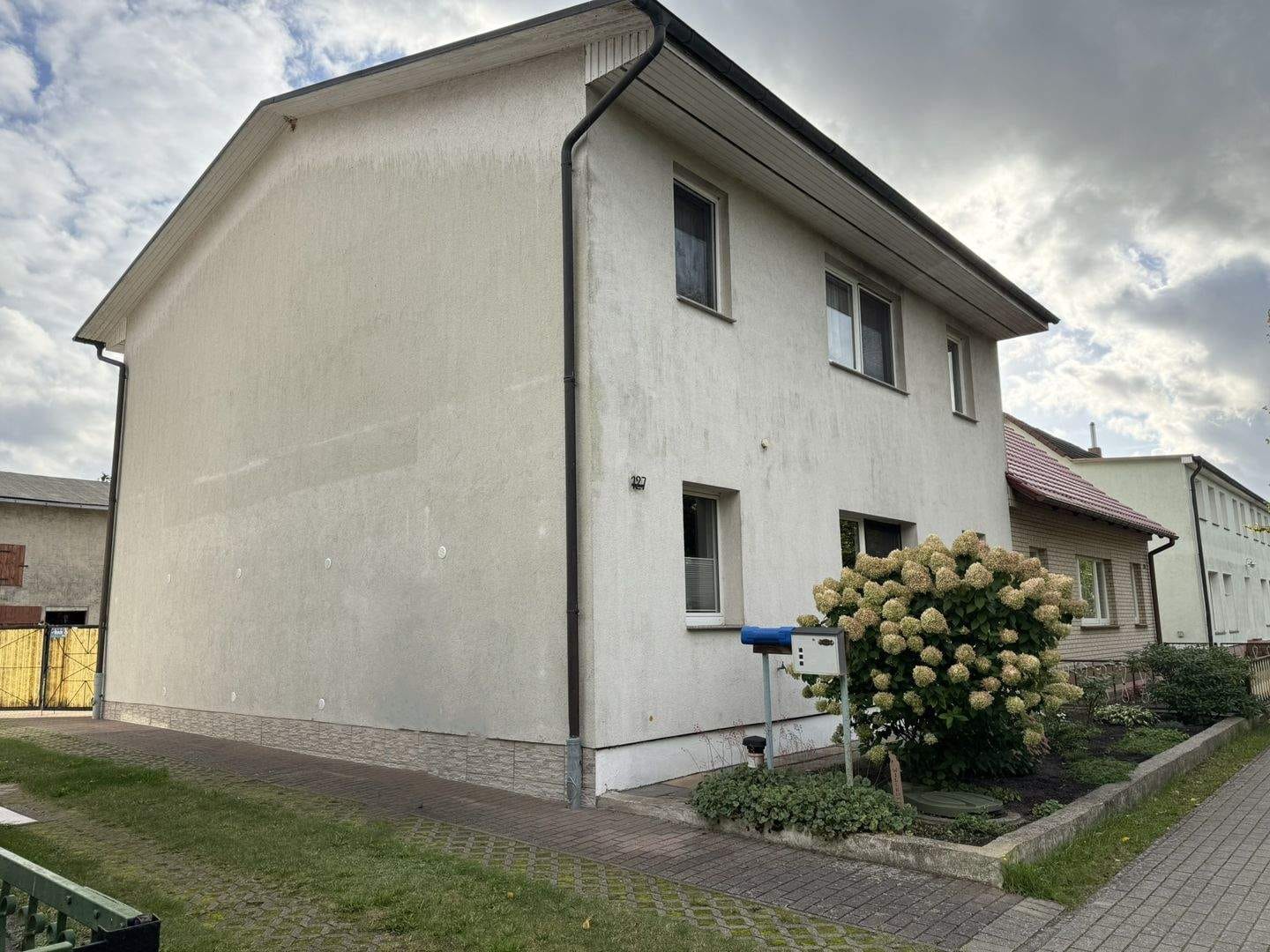 Immobilie in Meiersberg - Charmantes, liebevoll saniertes großes DDH mit viel Nebengelass, Scheune mit Garage,  Garten mit Sitzlaube in einer ruhigen, waldreichen Umgebung, unw - Bild 0
