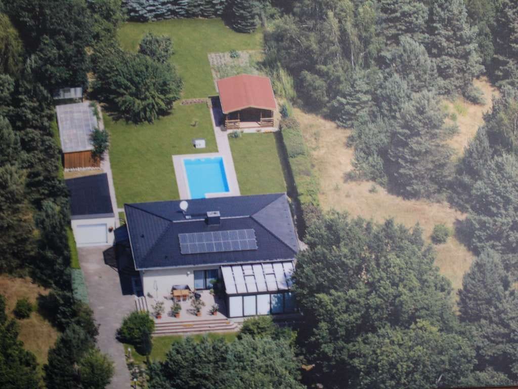 Immobilie in Beelitz - Einfamilienhaus mit großem Garten und Pool - Bild 1