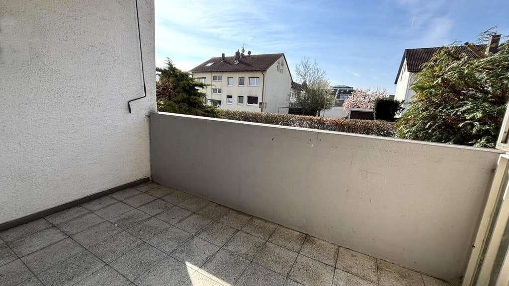 Immobilie in Stutensee - FREI! Gepflegte 3-Zimmerwohnung im Erdgeschoss mit Süd-Loggia und Garage in Blankenloch - Bild 2