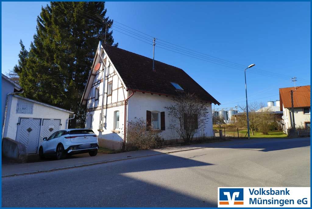 Immobilie in Pfronstetten - Idyllisches Einfamilienhaus mit großem Garten am Ortsrand von Tigerfeld! - Bild 0