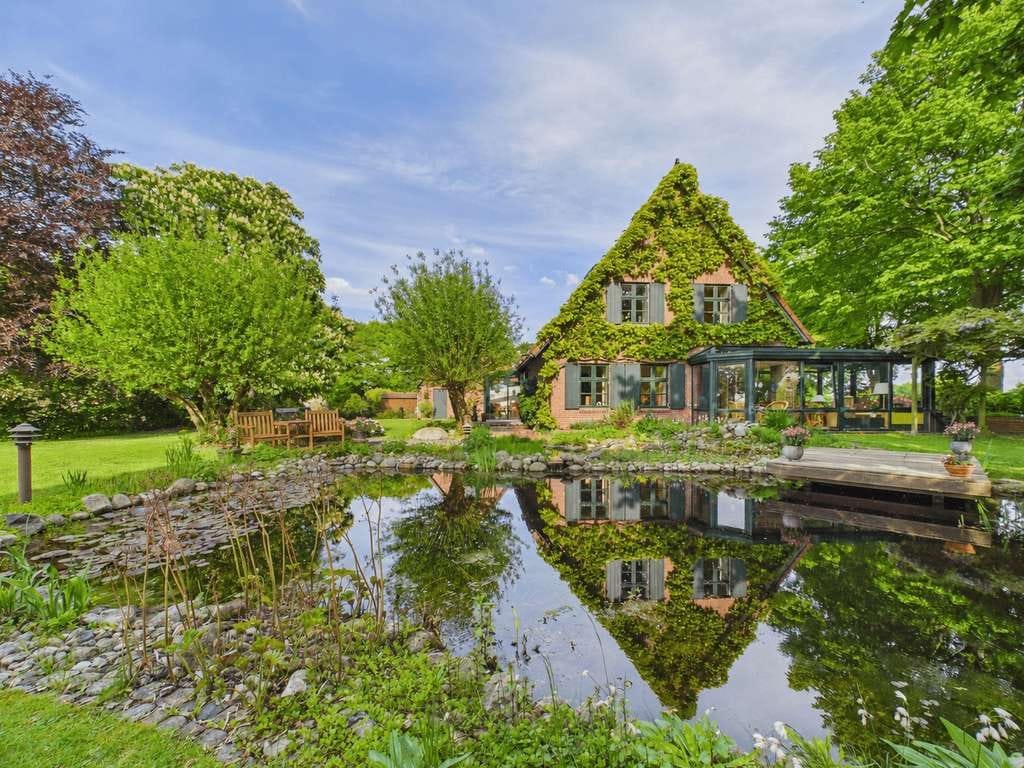 Immobilie in Horst - Stilvolles Landhaus auf traumhaftem 1.800 m² Gartengrundstück - Bild 0