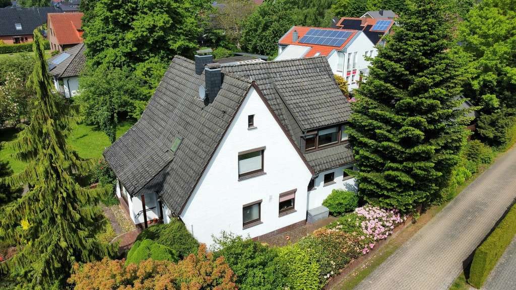 Immobilie in Hude (Oldenburg) - Familienidyll mit viel Platz – großzügiges Einfamilienhaus in Hude - Bild 4