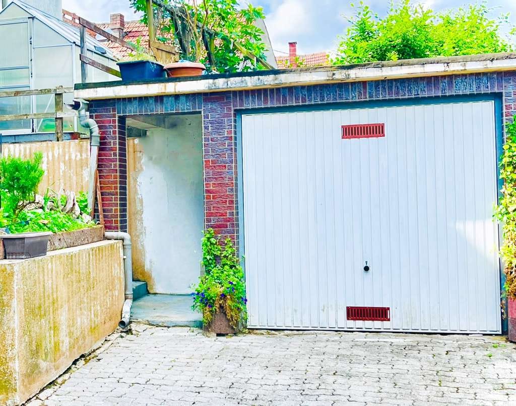 Immobilie in Bad Schwalbach - Kapitalanlage mit Weitblick – Zwei vermietete Wohneinheiten  mit spektakulärer Aussicht - Bild 3