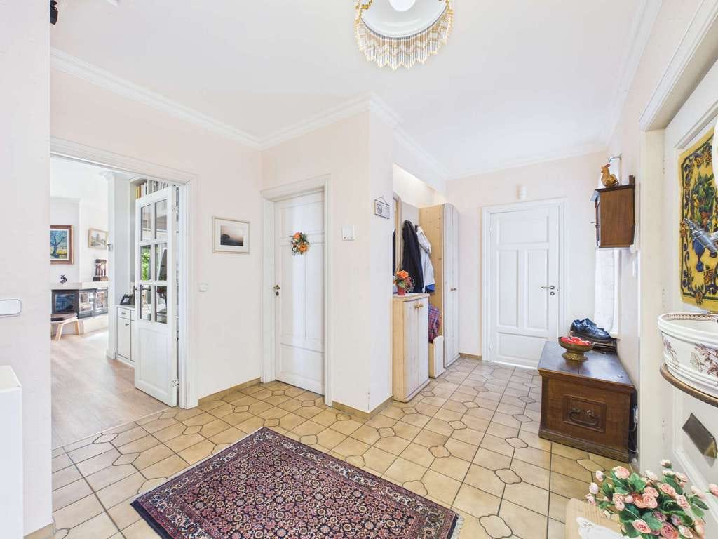 Immobilie in Horst - Stilvolles Landhaus auf traumhaftem 1.800 m² Gartengrundstück - Bild 3