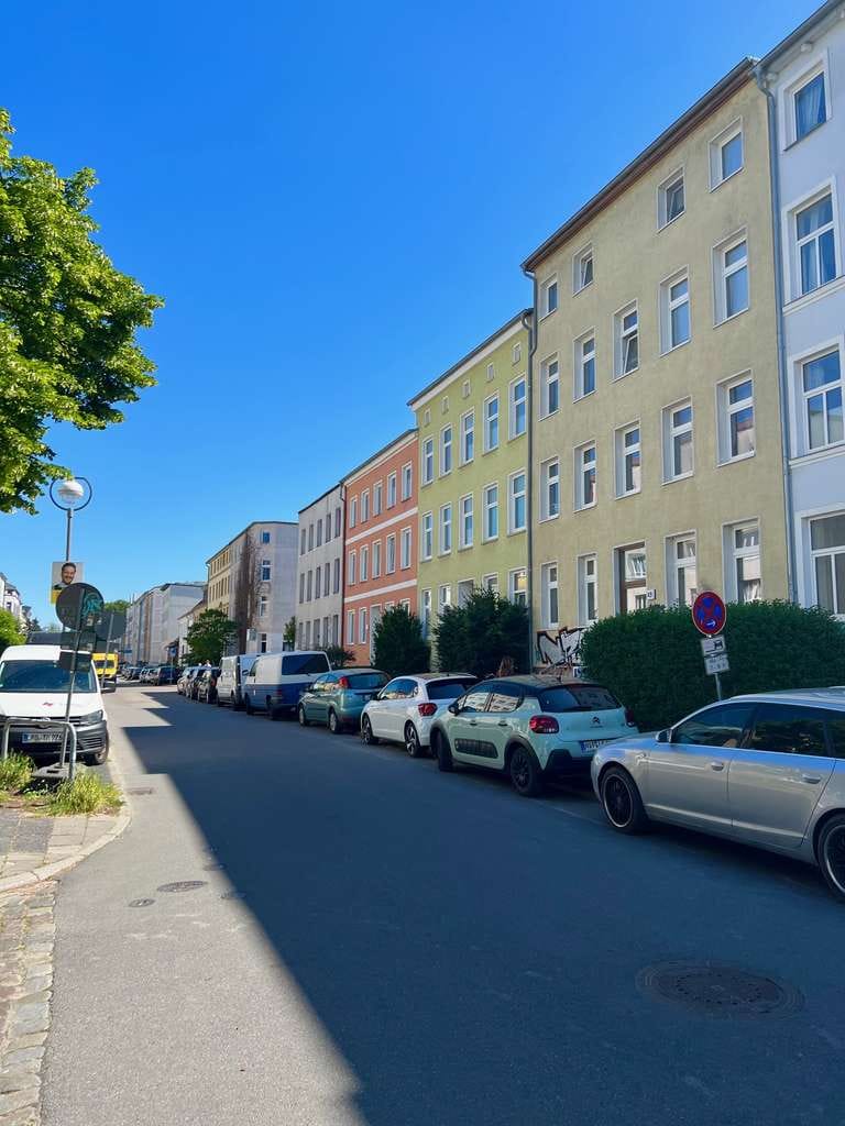 Immobilie in Rostock - ***Kapitalanlage*** Saniertes Mehrfamilienhaus in der KTV, bestehend aus 8 Wohneinheiten..!!! - Bild 0