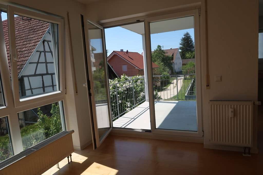 Immobilie in Kusterdingen - Stilvolle 3,5-Zimmer-Eigentumswohnung mit zwei Balkonen in sonniger Süd-West-Lage - Bild 3