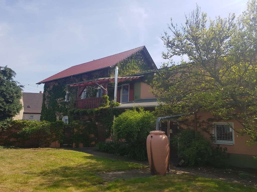 Immobilie in Bennewitz - Exklusives Zweifamilienhaus mit Lagerhalle in einem OT von Bennewitz - Bezugsfertig incl. neues Bad - Bild 0