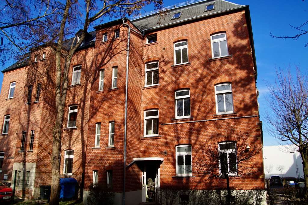 Immobilie in Zwickau - Historischer Charme mit Gestaltungsspielraum – Zweiraumwohnung im Denkmalobjekt - Bild 1