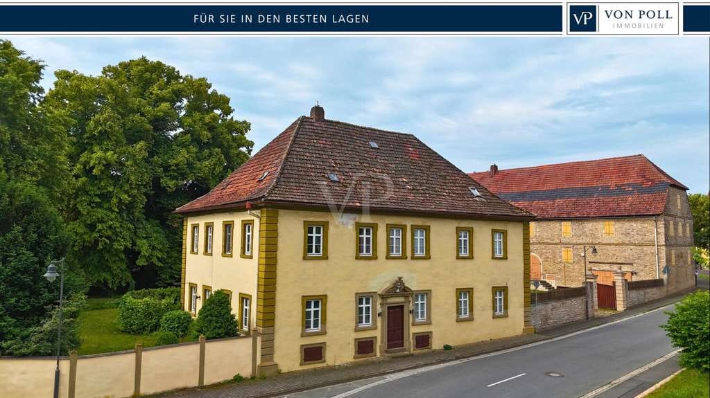 Immobilie in Dettelbach - Wo Geschichte auf Zukunft trifft: Schloss Schernau als Ihr neues Refugium - Bild 0
