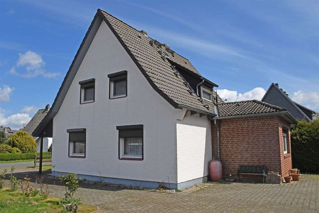 Immobilie in Hittbergen - . . . Ein-Zweifamilienhaus vielseitig nutzbar . . . - Bild 3