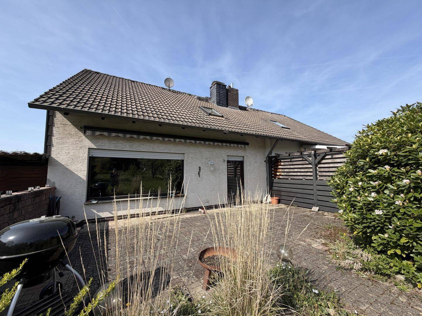 Immobilie in Kaufungen - Doppelhaushälfte mit Garten und Garage in der Nähe des Steinertsees in Niederkaufungen - Bild 2