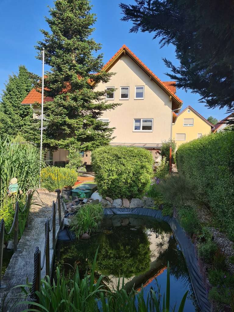 Immobilie in Zella-Mehlis - Vielseitiges Zweifamilienhaus: Großzügiges Raumangebot in Zella-Mehlis - Bild 0