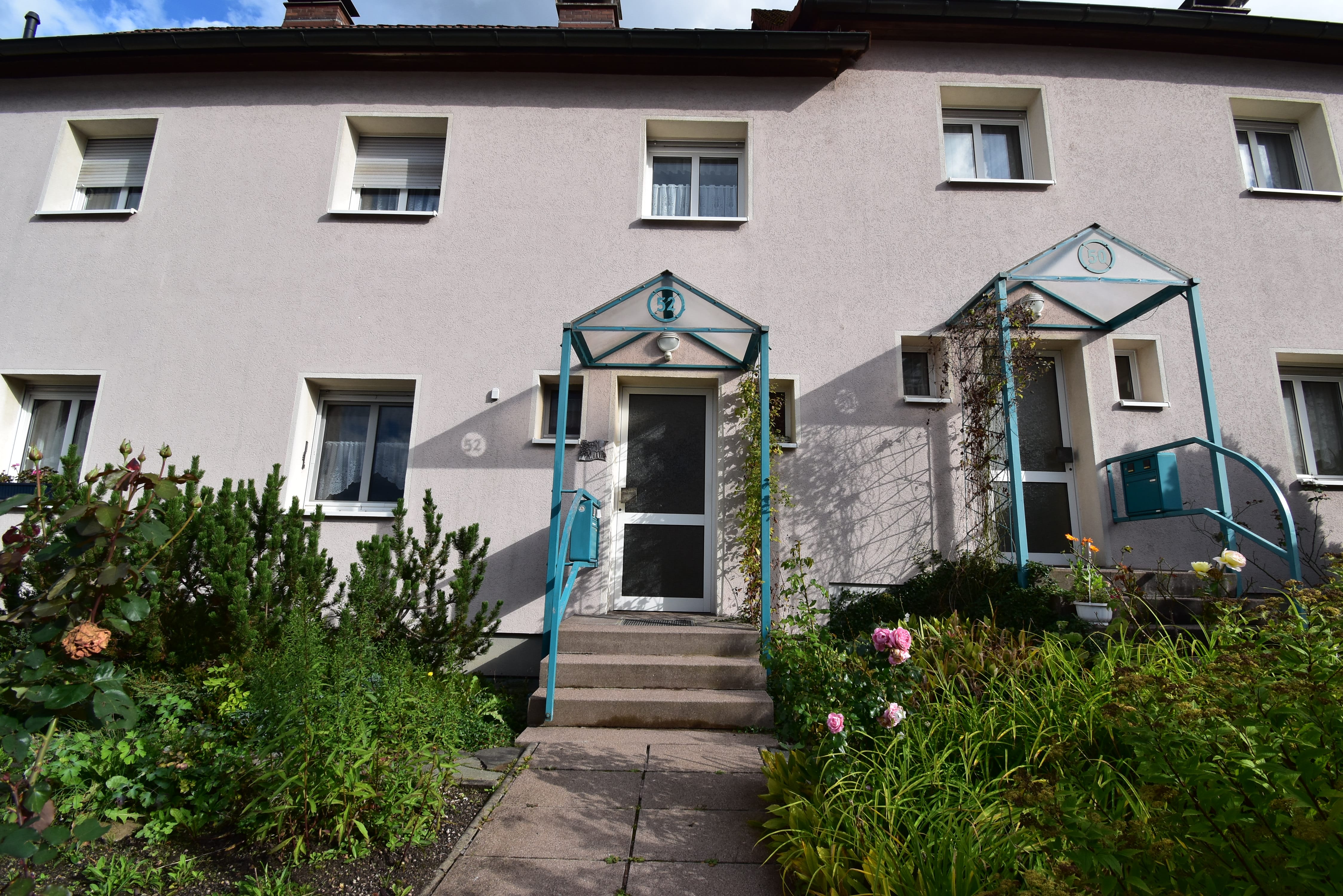 Immobilie in Zella-Mehlis - Einfamilienhaus in Form eines Reihenmittelhauses  in Zella-Mehlis  - Bild 1