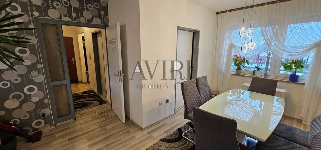 Immobilie in Memmelsdorf - Schöne 3-Zimmerwohnung inkl. Kfz-Stellplatz und Balkon mit Weitsicht - Bild 3