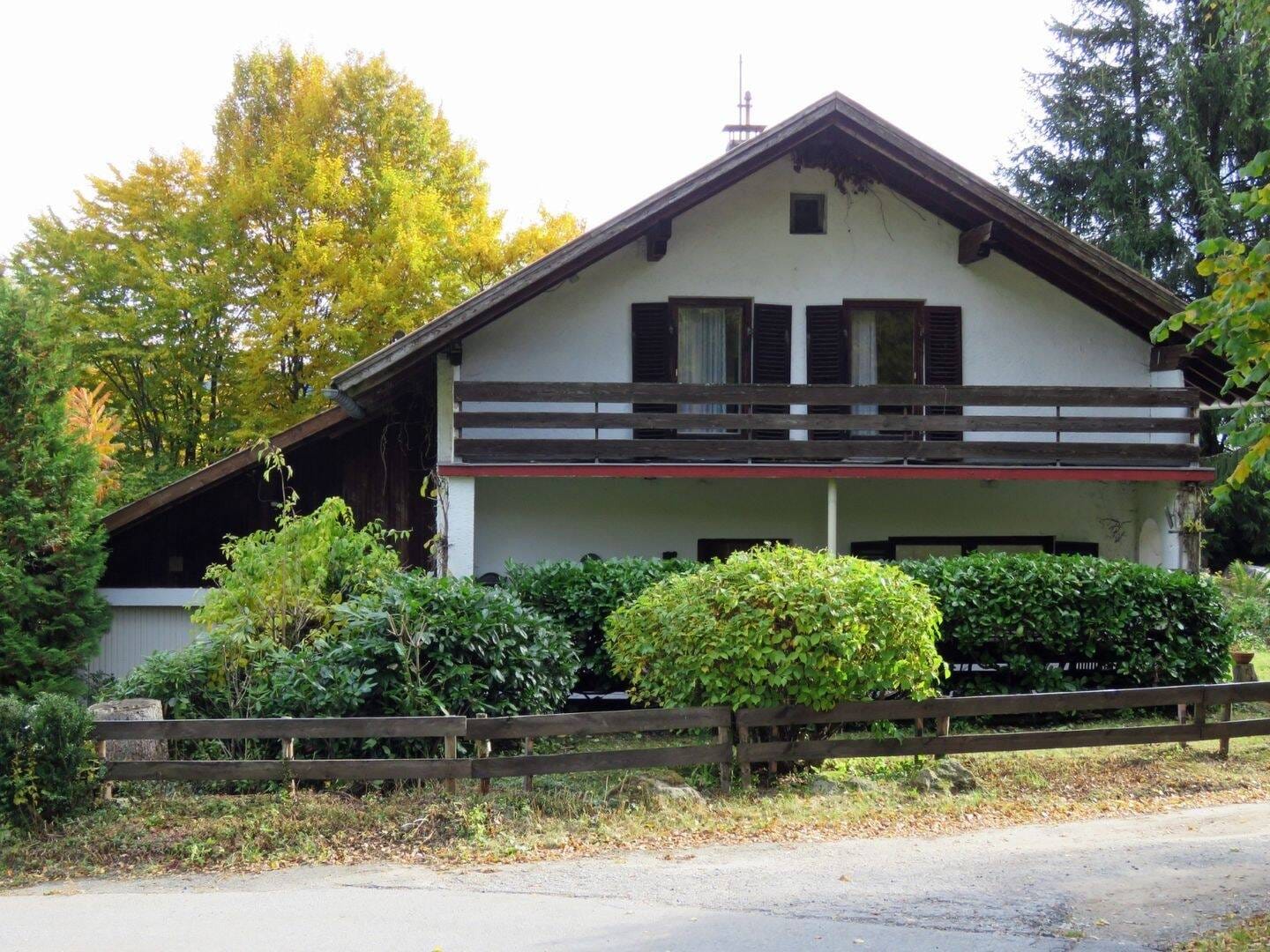 Immobilie in Grafling - Einfamilienhaus in absolut ruhiger und sonniger Weilerlage in einer Höhe von ca. 780 Hm - Bild 2