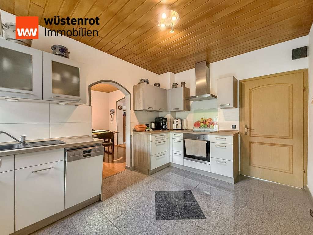 Immobilie in Merchweiler - Einziehen statt renovieren – Einfamilienhaus mit Wintergarten, 2 Bädern und Garage - Bild 4