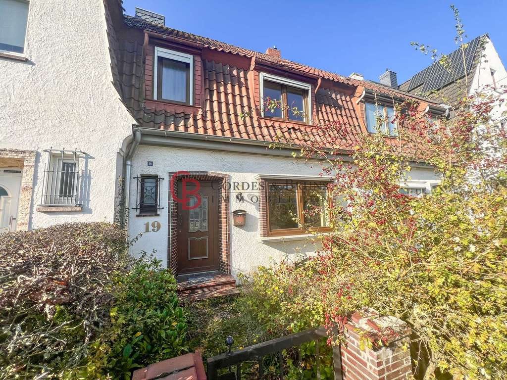 Immobilie in Verden (Aller) - Kaufgelegenheit ! Sanierungsbedürftiges Haus in guter Lage in Verden *provisionsfrei* - Bild 1