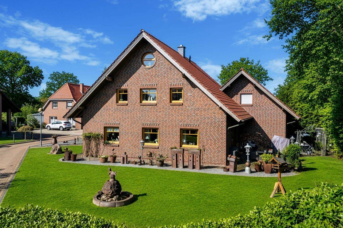 Immobilie in Zetel - Ein Zuhause für Generationen - Großzügiges Familiendomizil mit separater Wohneinheit. Obj. 9634 - Bild 3