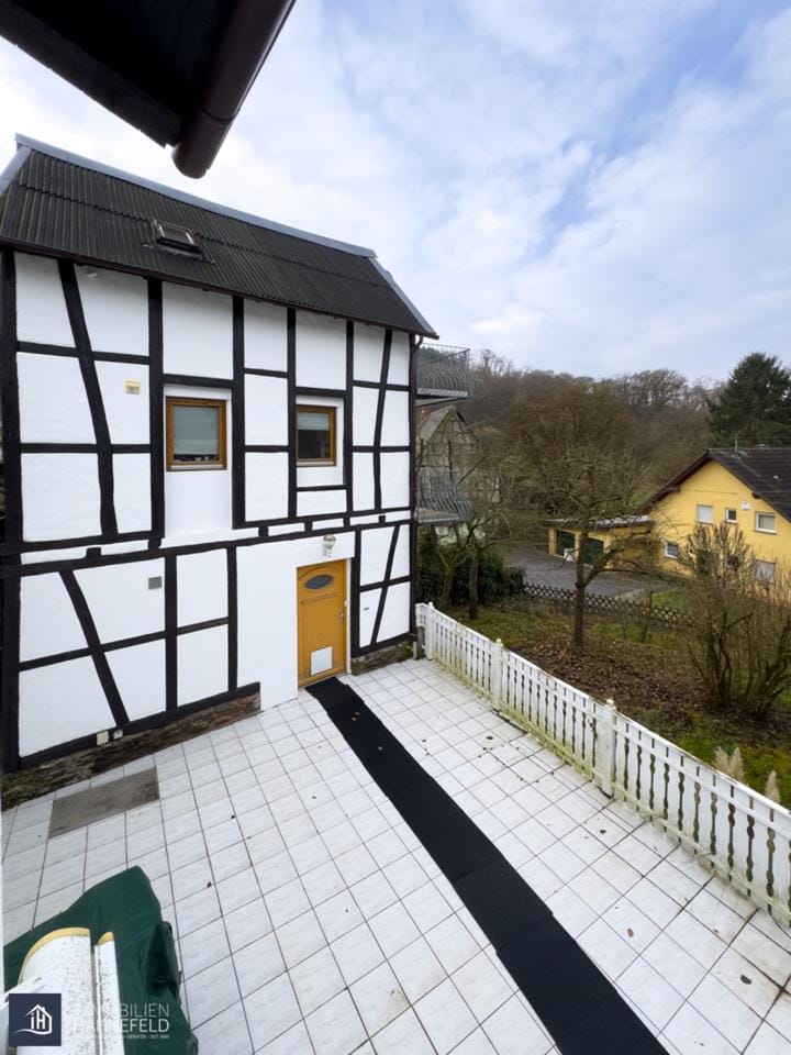 Immobilie in Runkel - Vielseitiges Wohnensemble mit genehmigter Zusatzwohneinheit. Ländliche Ruhe inklusive - Bild 0