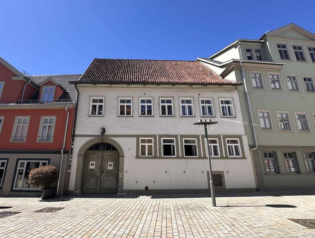 Immobilie in Coburg - Kapitalanlage mit Charme und Geschichte - Mehrfamilienwohnhaus in zentraler Innenstadtlage Coburgs - Bild 0