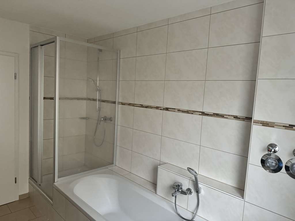 Immobilie in Leutkirch im Allgäu - Prov. freie 3 Zi. Wohnung mit ext. großem Südbalkon in Leutkirch im Allgäu - Bild 3