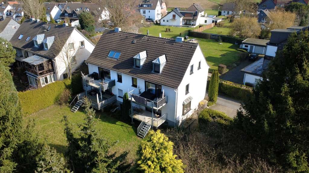 Immobilie in Leverkusen - Investieren in Burscheid: Mehrfamilienhaus mit 6 Parteien - Bild 0