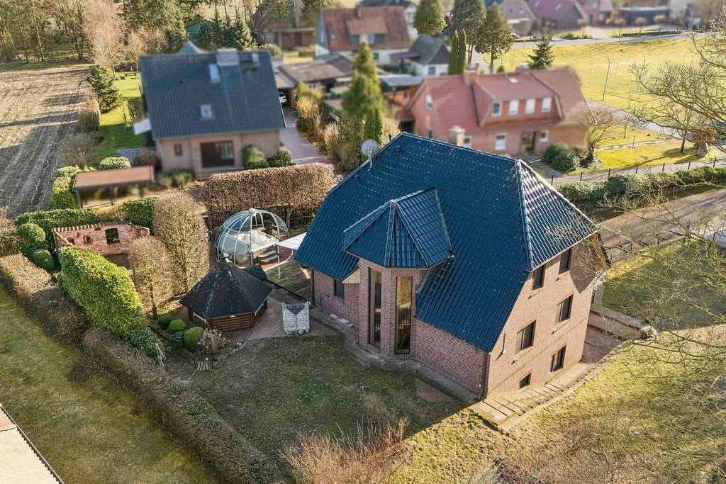 Immobilie in Heeslingen - Großzügiges Wohlfühl-Haus ! Zeitlos & Elegant mit tollen Ausstattungshighlights in wunderbarer Lage - Bild 4