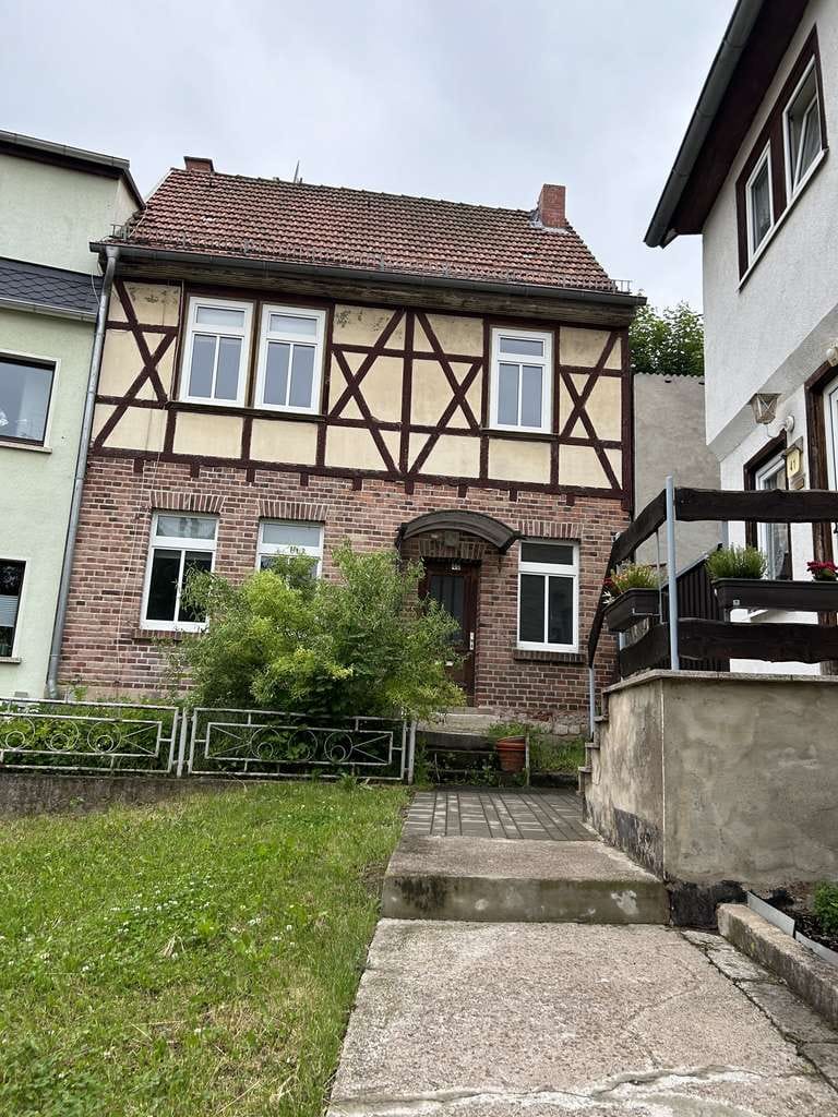 Immobilie in Nottertal-Heilinger Höhen - gemütliches Einfamilienhaus in ruhiger Lage - Bild 0