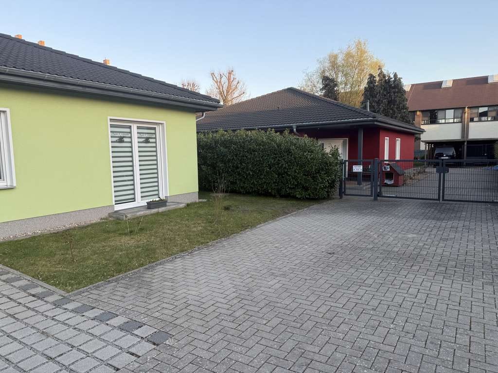 Immobilie in Guben - Modernes Wohn- und Geschäftshaus (BJ 2018) - Wohnen & Arbeiten perfekt kombiniert/ 2 Häuser auf eine - Bild 1