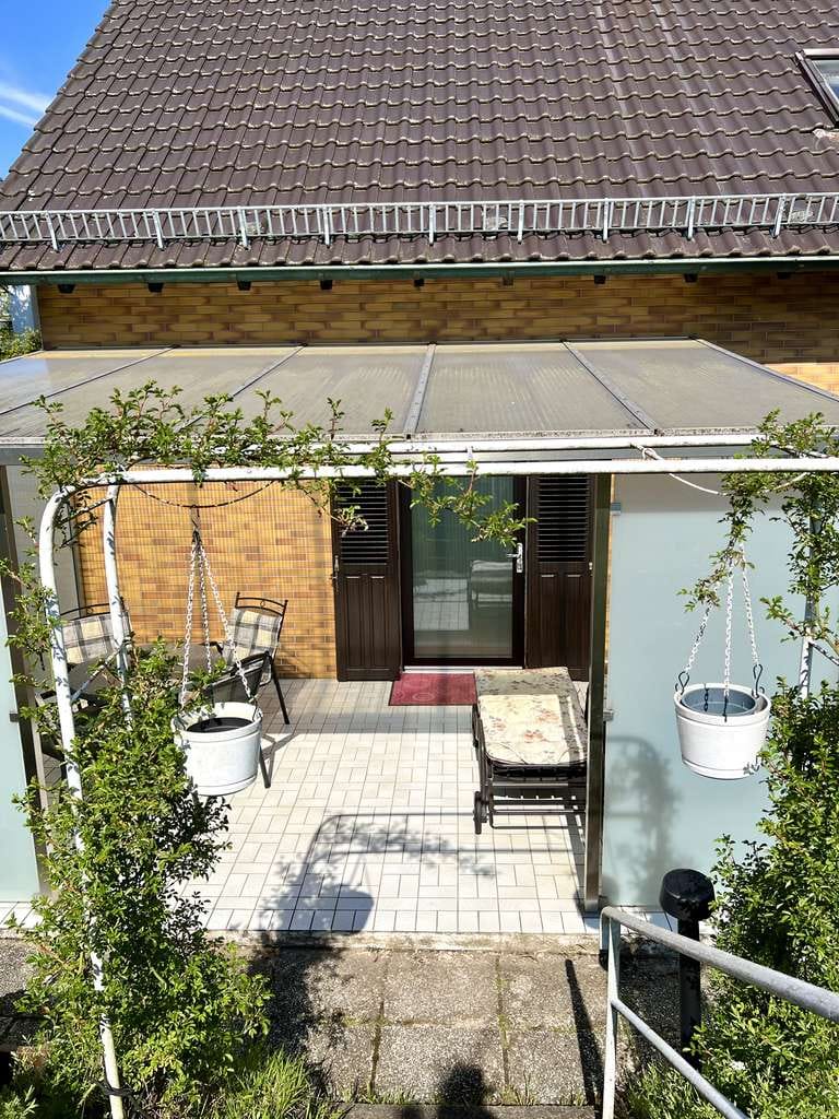 Immobilie in Großrosseln - Wunderschönes Einfamilienhaus mit idyllischem Garten - Bild 1