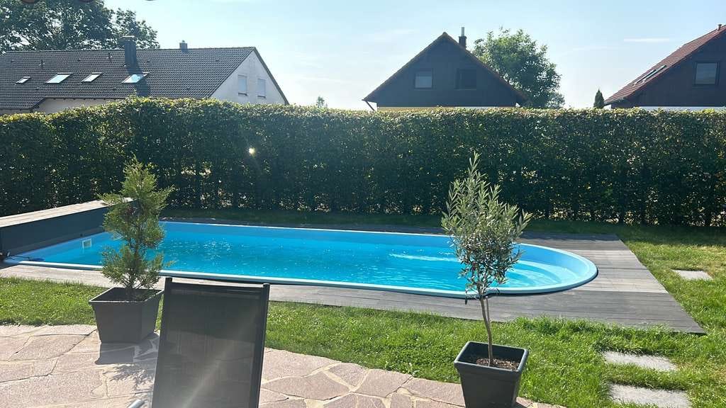 Immobilie in Balzheim - WOHNTRAUM MIT POOL UND EINLIEGEROPTION - Bild 2
