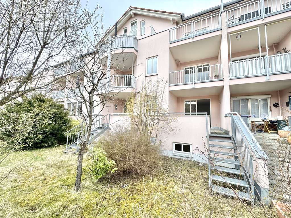 Immobilie in Taufkirchen - 3-Zimmer-Wohnung mit Gartenanteil - Bild 0
