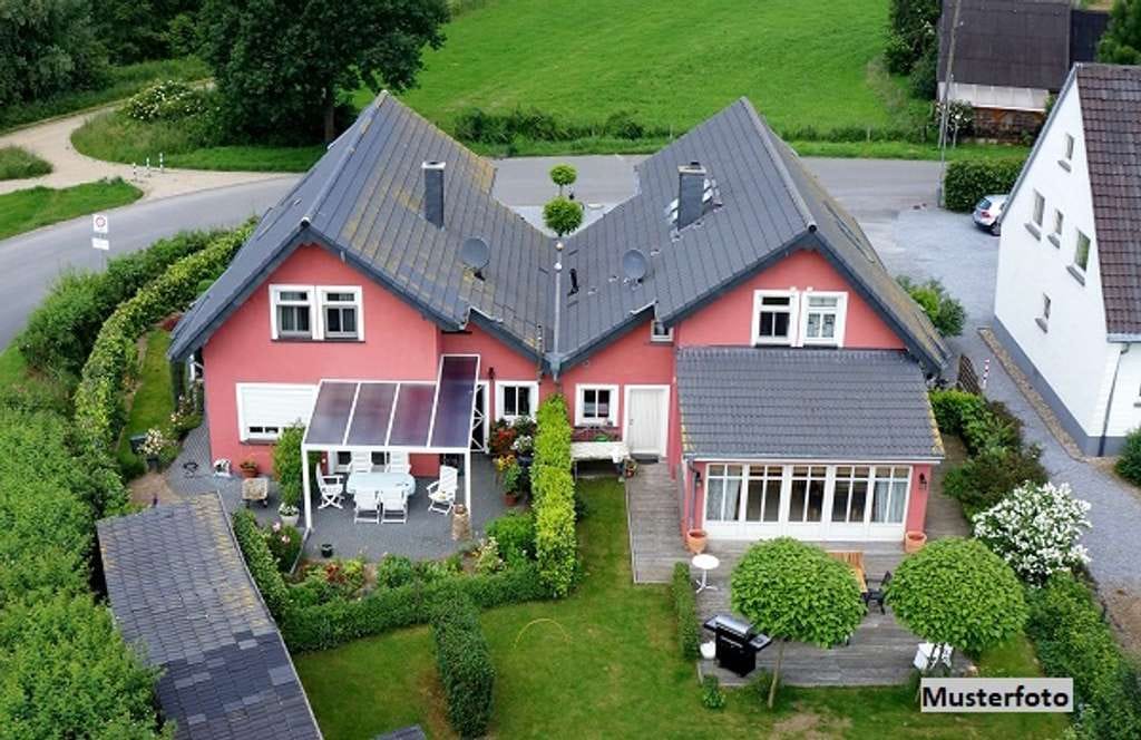 Immobilie in Kohlberg - Einfamilien-Doppelhaushälfte mit Platz für die ganze Familie - Bild 0