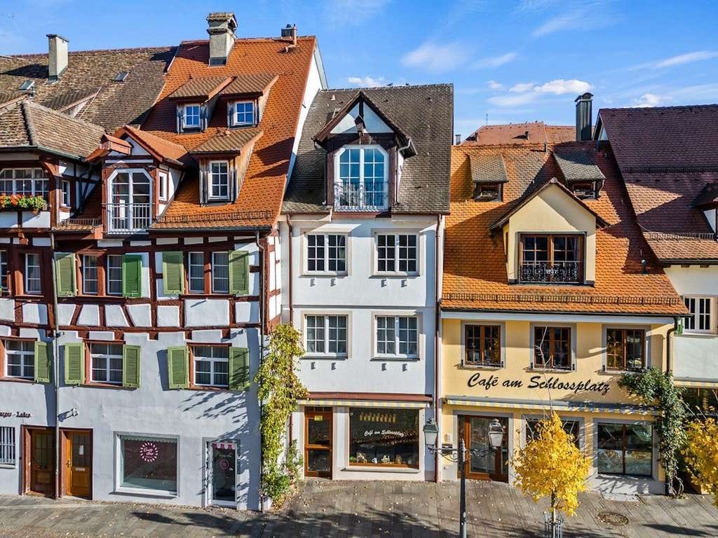 Immobilie in Meersburg - Im Herzen der Altstadt
Kernsanierte 3-Zimmer-Wohnung - Bild 2