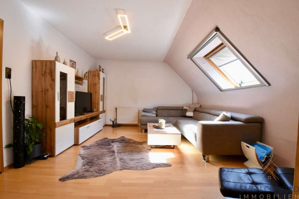 Immobilie in Hintertiefenbach - Modernes Wohnhaus in TOP-Zustand! Zweifamilienhaus in Hintertiefenbach - Bild 1