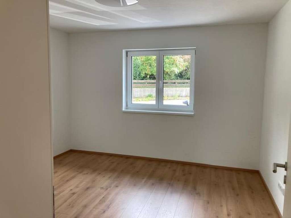 Immobilie in Lalling - Attraktive Kapitalanlage: Vermietete 2-Zimmer-Wohnung im KfW 55 Standard mit 4,3 % Rendite - Bild 2
