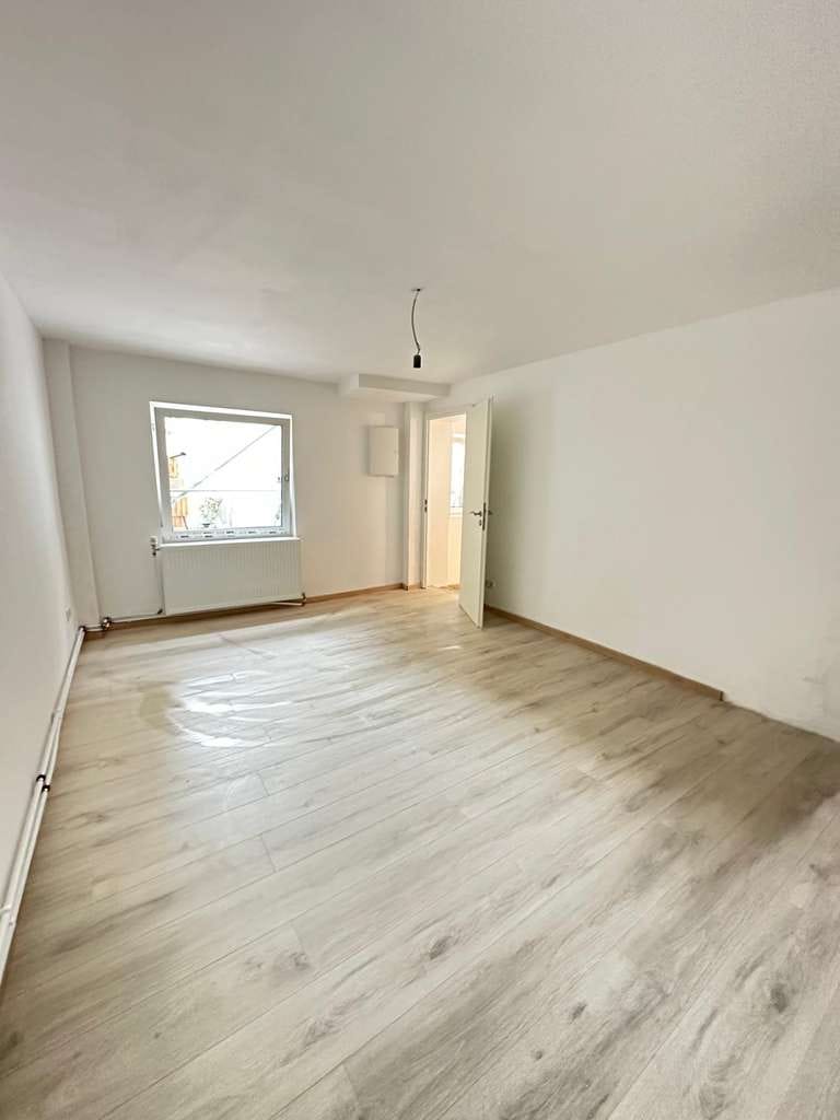 Immobilie in Egelsbach - MFH - 2-Häuser auf einem Grundstück in Egelsbach - Ideal für Kapitalanleger & Familien. Leerstehend! - Bild 4