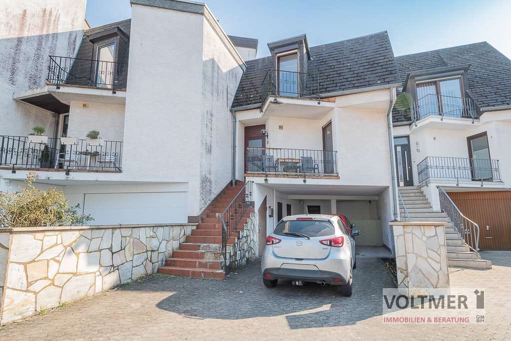 Immobilie in Homburg - RÜCKZUGSORT - Reihenmittelhaus mit Balkonen, Terasse und Garten in ruhiger Lage von Homburg! - Bild 0