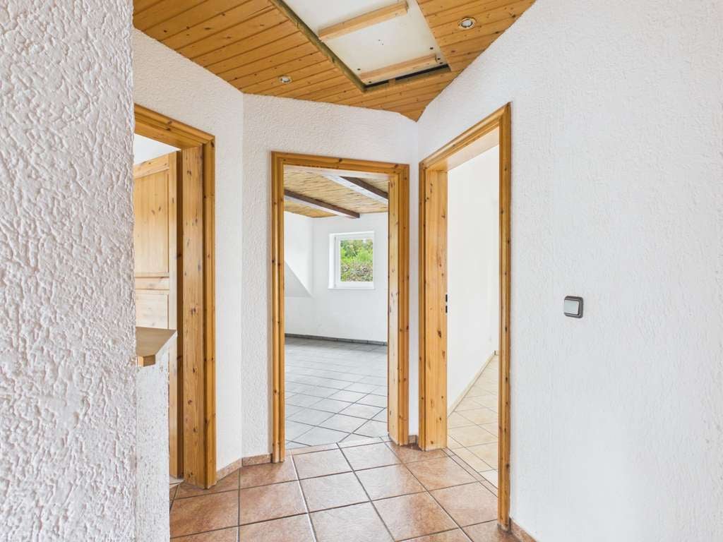 Immobilie in Herscheid - Selbst nutzen oder vermieten – Lichtdurchflutete Dachgeschosswohnung  in Herscheid - Bild 3