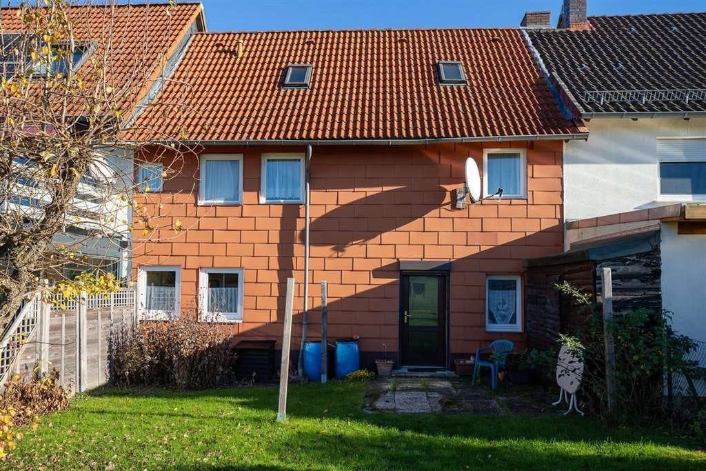 Immobilie in Freden (Leine) - Zwei Grundstücke, Fachwerkcharme und unverbauter Blick – Ihr Projekt zum Wohlfühlen - Bild 2