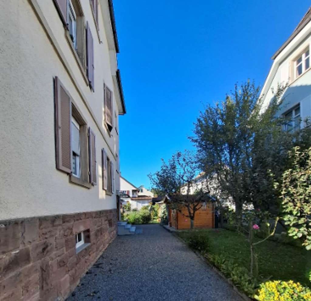 Immobilie in Steinen - Freistehendes Mehrfamilienwohnhaus mit großem Garten in 79585 Steinen - Bild 1