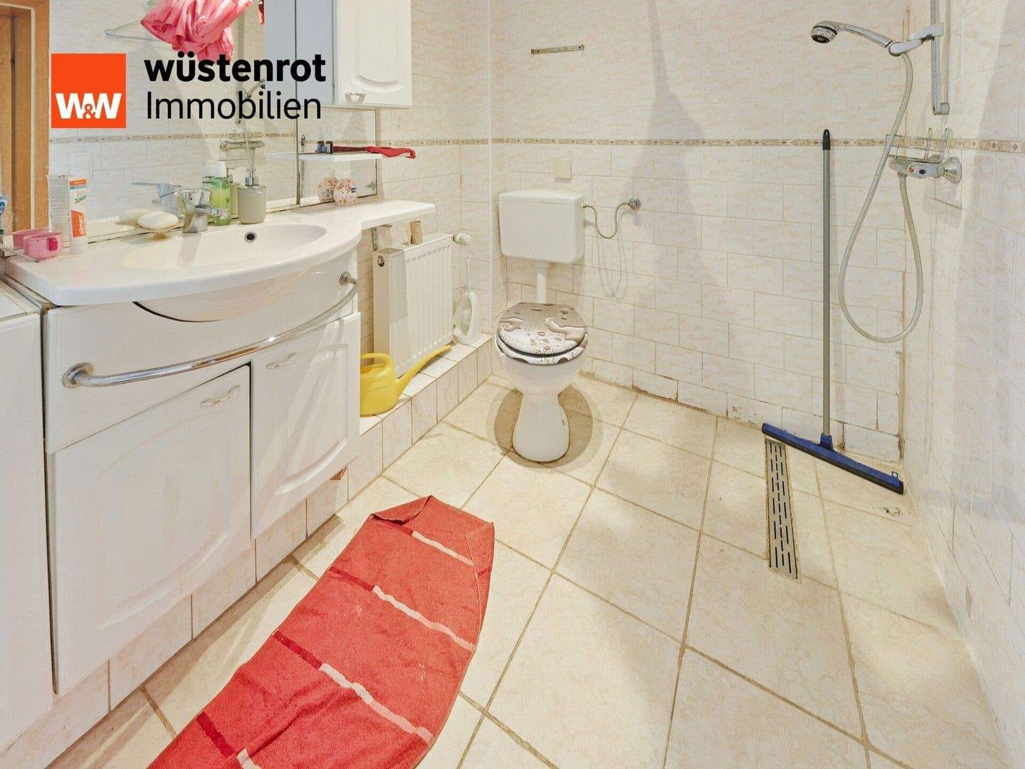 Immobilie in Eschershausen - Freistehendes Fachwerkhaus (ca. 170 m²) - ideal als Mehrgenerationen-Domizil - Bild 4