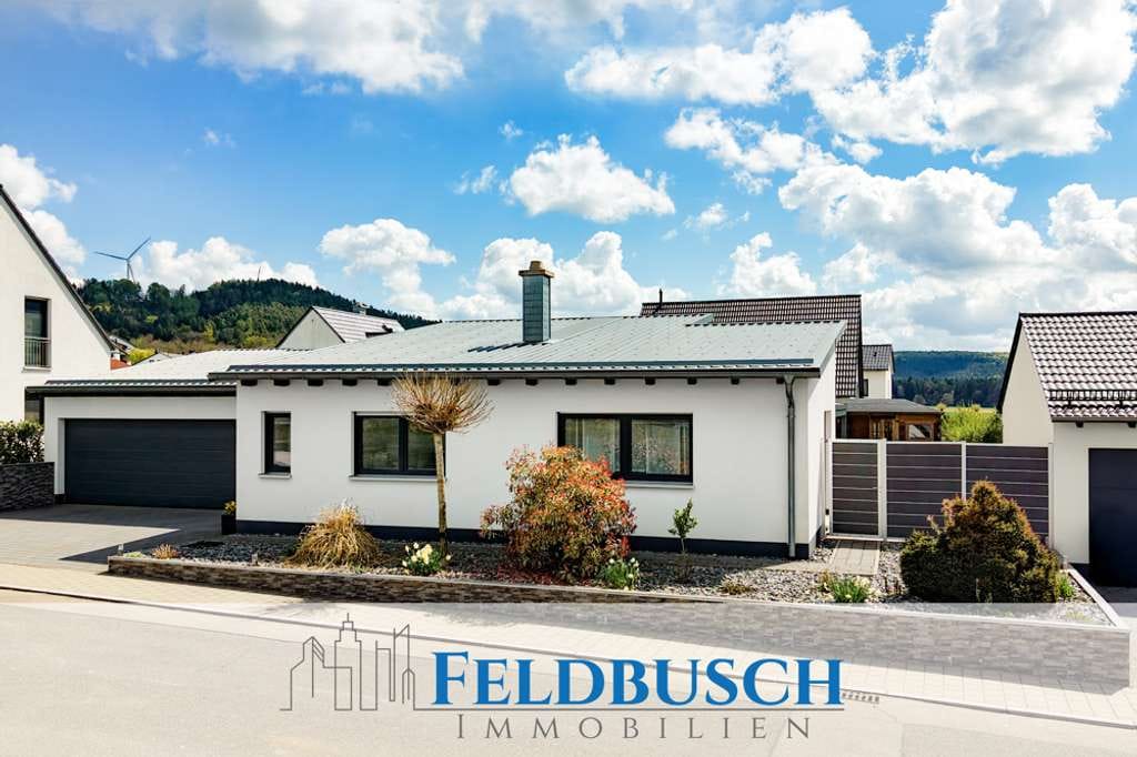 Immobilie in Sengenthal - Wohnen auf einer Ebene: Moderner Bungalow mit Garten in familienfreundlicher Lage von Sengenthal - Bild 0