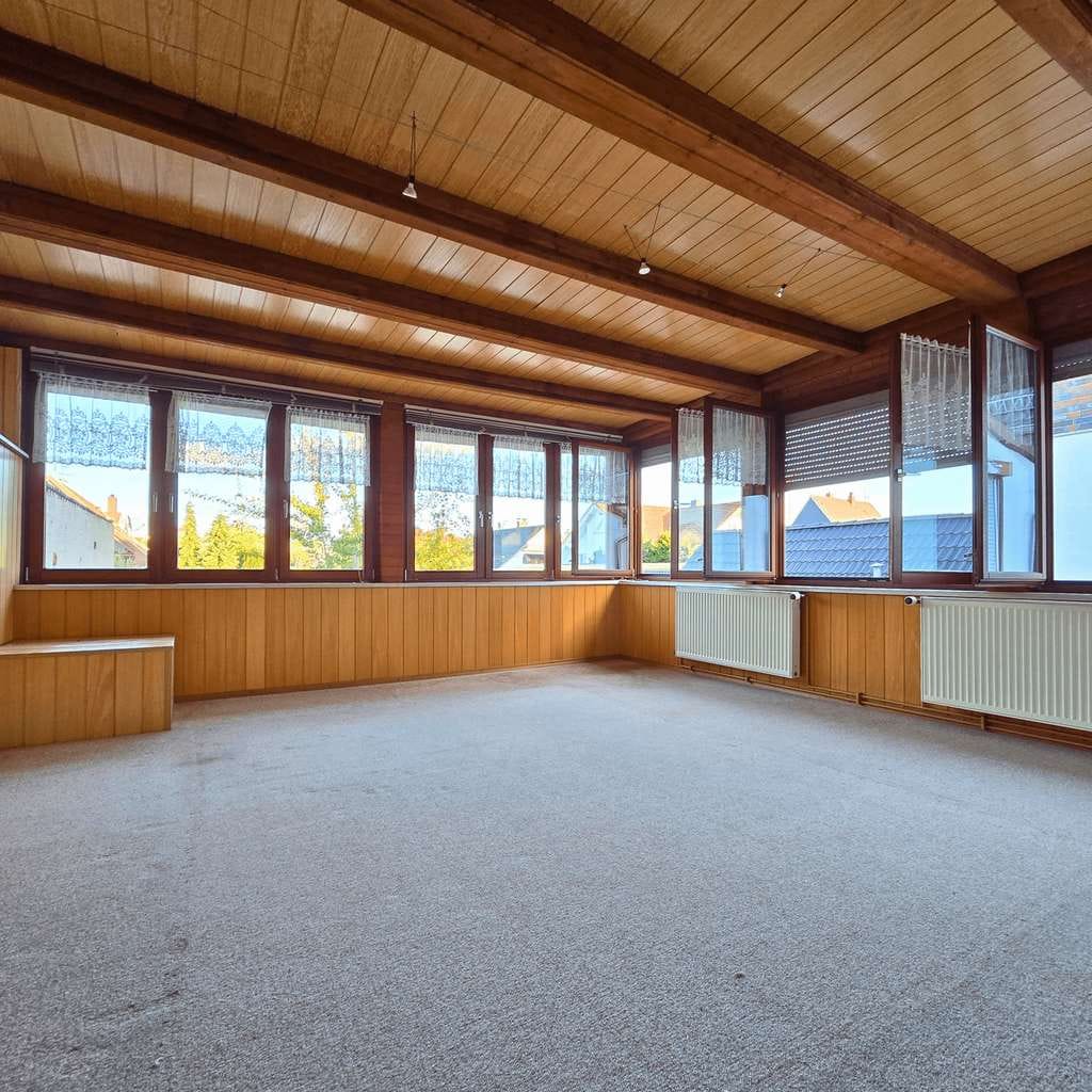Immobilie in Griesheim - Großzügiges Einfamilienhaus mit großem Grundstück – Potenzial zur individuellen Gestaltung - Bild 0