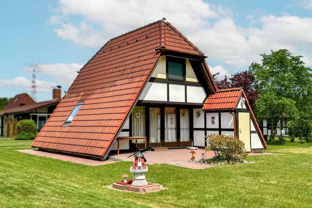 Immobilie in Hollern-Twielenfleth - Ein Stück Urlaub wann immer Sie möchten: Wunderschöne Ferienimmobilie in einem Ferienpark - Bild 0