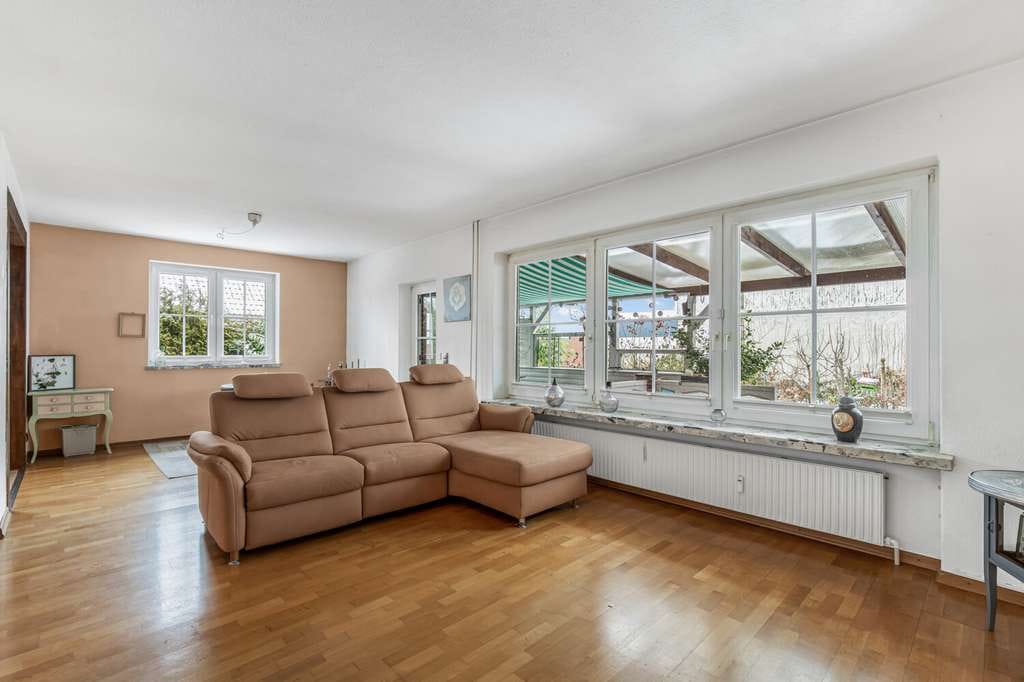 Immobilie in Büdelsdorf - Großzügiges Wohnhaus mit Anbau, Garten und flexibler Nutzung in Büdelsdorf - Bild 4