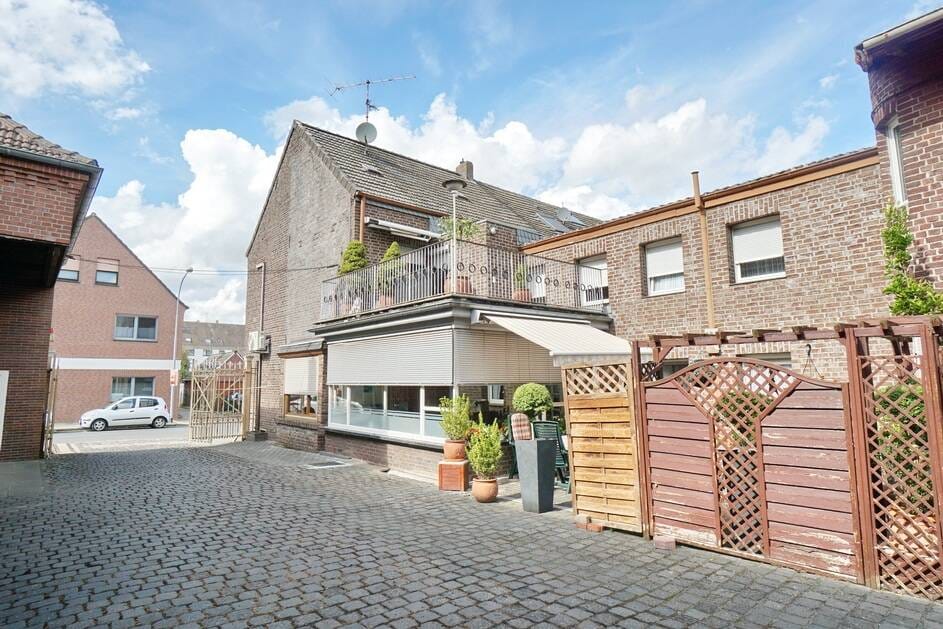 Immobilie in Kerken - Aldekerk: Historisches Reihenendhaus mit Lagerhallen u. Büros - Bild 2