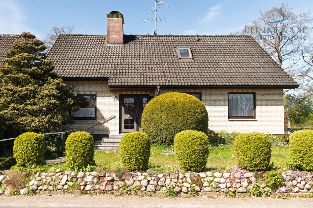 Immobilie in Itzstedt - ### Solides gepflegtes EFH auf 817 m² mit Vollkeller, Garage, Terrasse &  Dachgeschoss ### - Bild 0